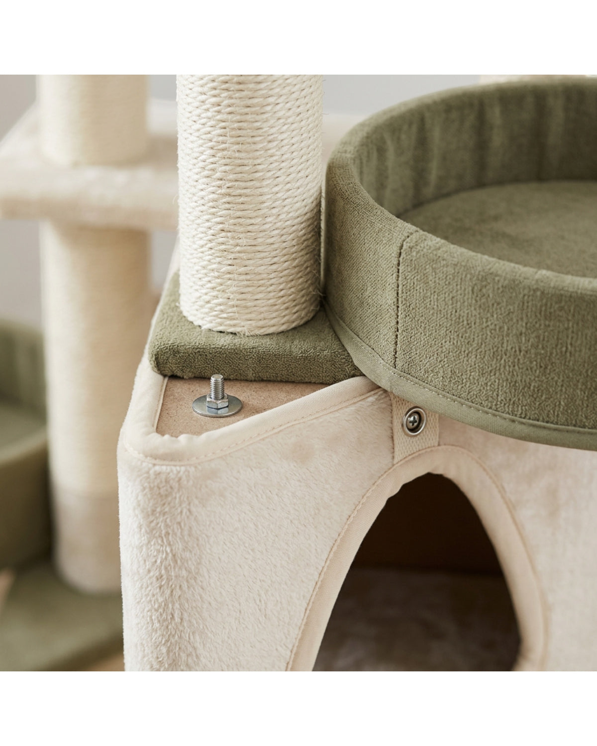 Pexma Tri-Level Corner Condo Cat Tower Olive Cream 145 cm - Detail view